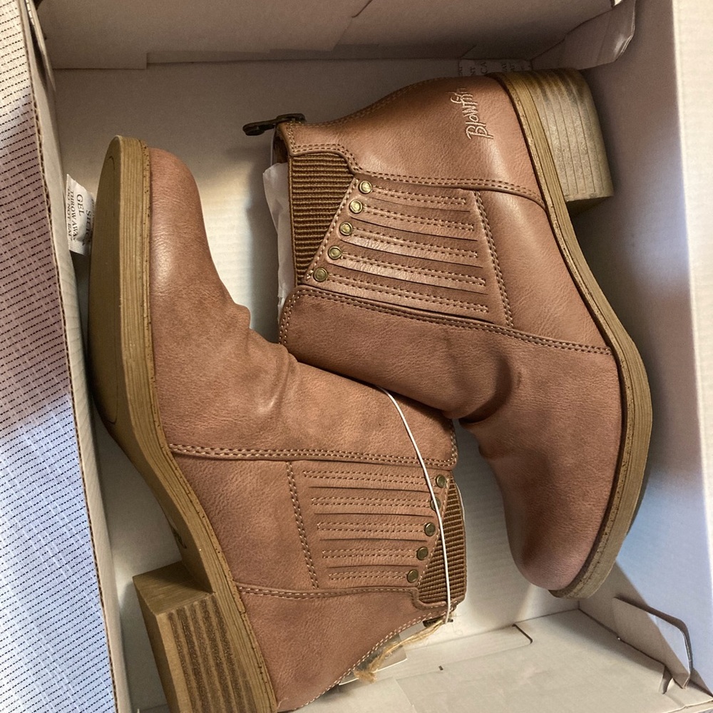 Brown Blowfish Boots. NWT - Picture 2 of 7